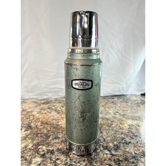 Thermos Other - Vintage Aladdin Stanley Thermos Vacuum 1983 A Rustic Look!